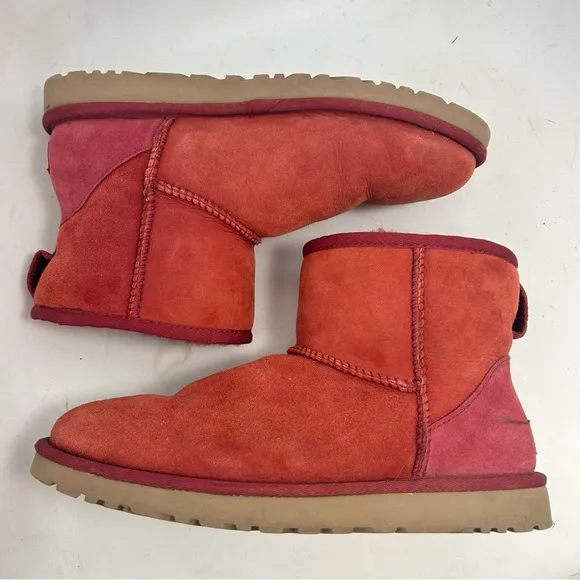 UGG Women's Classic Mini 5854 Suede Ankle Boots Rare Color Rust Maroon Size 8