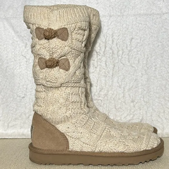 UGG Womens Cream Cardi Cable Knitted Sweater w/Shearling Pull On Boots SZ US 8