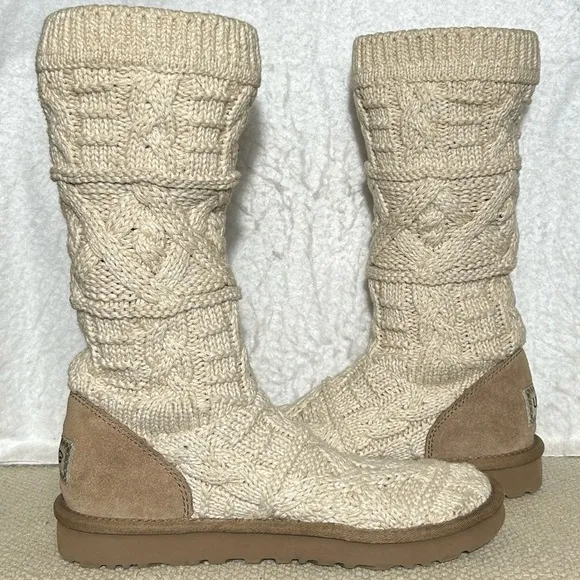 UGG Womens Cream Cardi Cable Knitted Sweater w/Shearling Pull On Boots SZ US 8