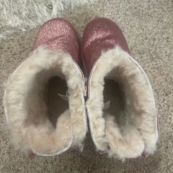 UGG Women's Mini Bailey Bow Pink Sparkle Boots - Size 8
