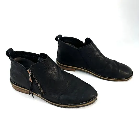 UGG Womens Size 10 Clementine Ankle Boots 1008703 Black Leather Shearling Lined