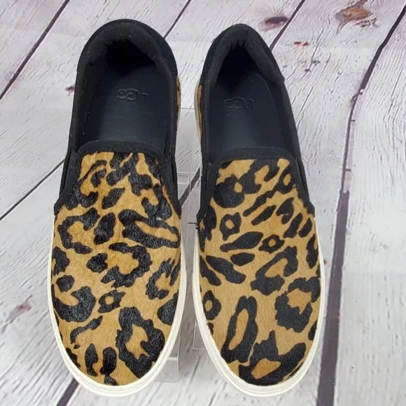 UGG Women's Size 8 Panther Cahlvan Calf Hair Sneakers Loafers