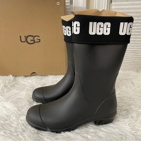 UGG WOMENS SIENNA MATTE GRAPHIC TALL RUBBER BOOTS WATERPROOF BLACK SZ 5 NEW