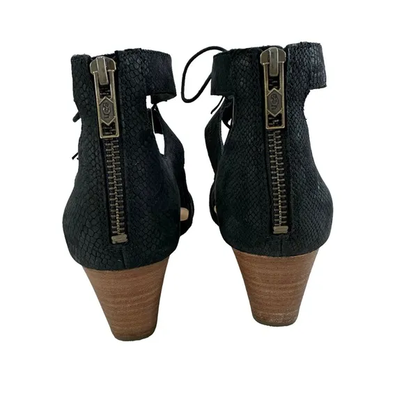 Ugg Yasmin Snakeskin Embossed Wedge Sandals Size 8.5