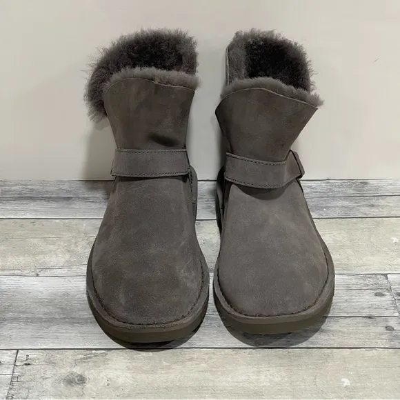 UGG Zariyah Boots Suede Shearling Ankle Booties - Charcoal Gray - Sz - 8.5