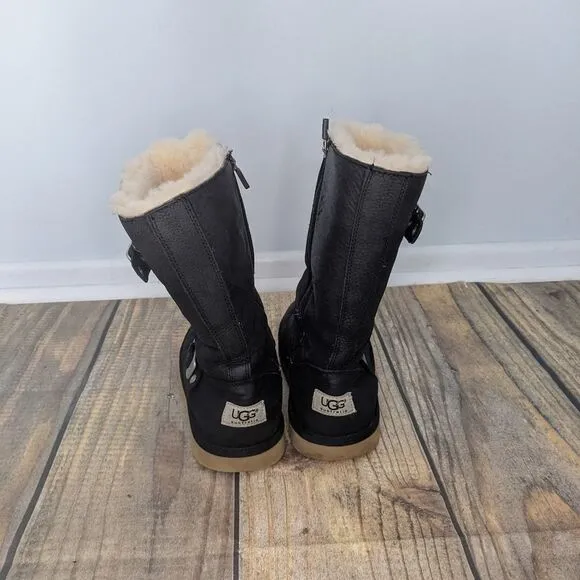 UGG boots Sutter in black size 4
