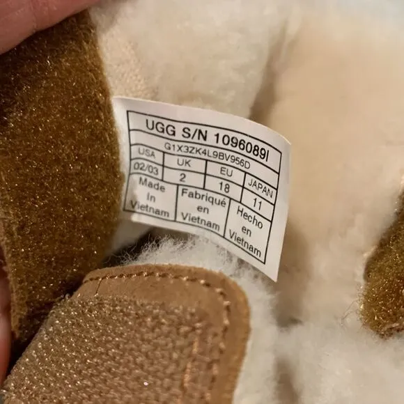 UGG Kids Tan Boots Shearling Lined hook &amp; loop closure size 2/3