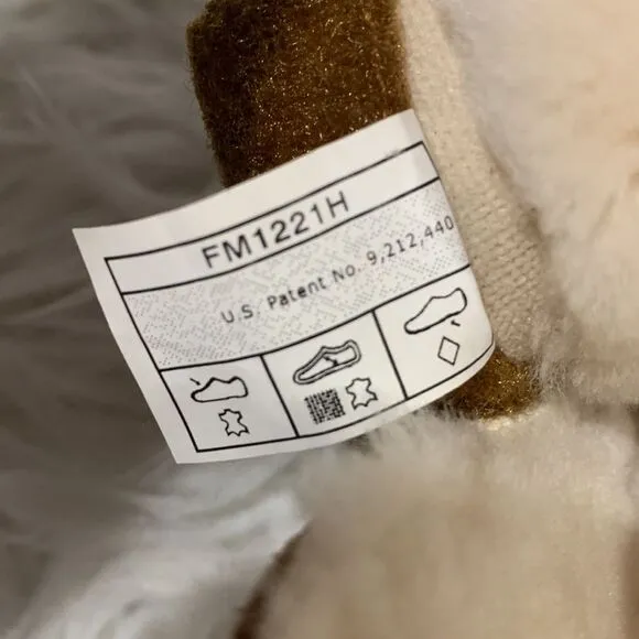 UGG Kids Tan Boots Shearling Lined hook &amp; loop closure size 2/3