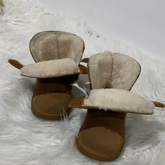 UGG Kids Tan Boots Shearling Lined hook &amp; loop closure size 2/3