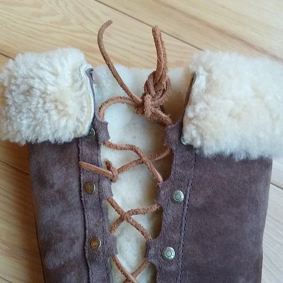 UGGS AUSTRALIA 5163 UPSIDE TALL SHEARLING SUEDE LACE UP BOOTS size 7
