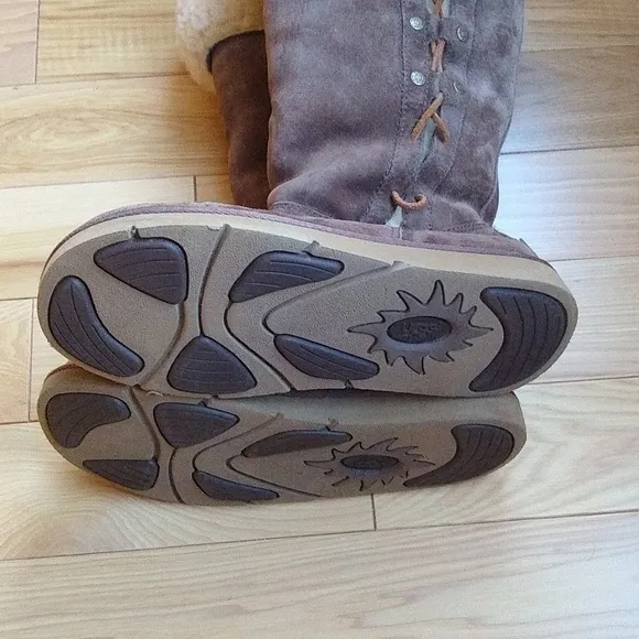 UGGS AUSTRALIA 5163 UPSIDE TALL SHEARLING SUEDE LACE UP BOOTS size 7