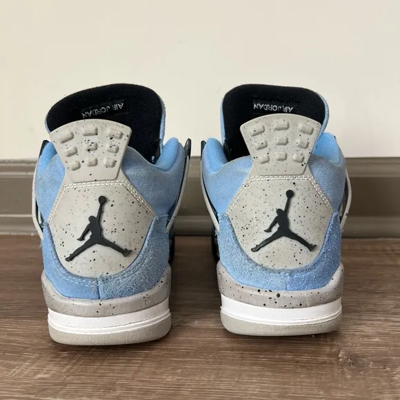 ‘University Blue’ Retro Jordan 4