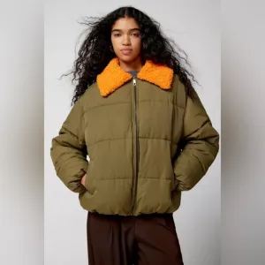 Urban Outfitters Duckie Faux Shearling CollarPuffer Jacket size Large