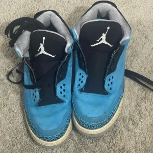 USED Nike Air Jordan 3 III Retro Powder Blue Size 13 Sneakers Great Condition