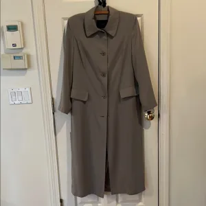 Utex Gray size 16 lightweight Trench Coat Classic Tailored Full-Length
