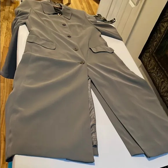 Utex Gray size 16 lightweight Trench Coat Classic Tailored Full-Length