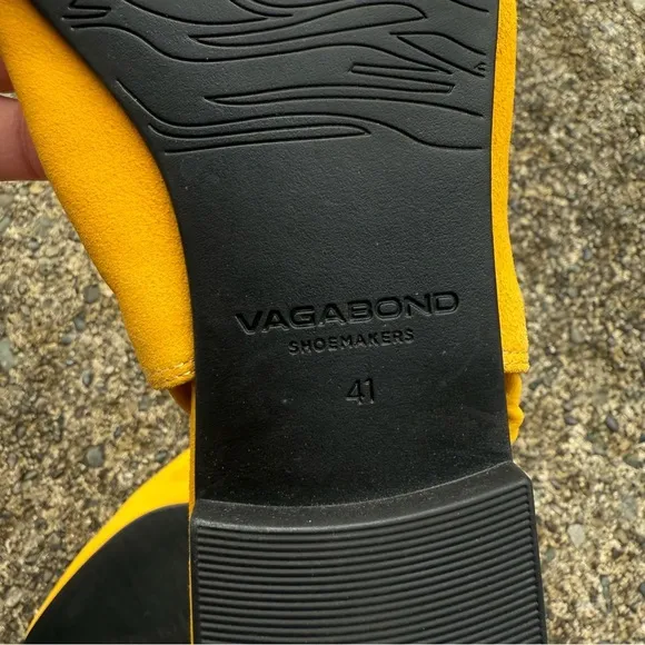 Vagabond Katlin Suede Slingback Mule in Yellow