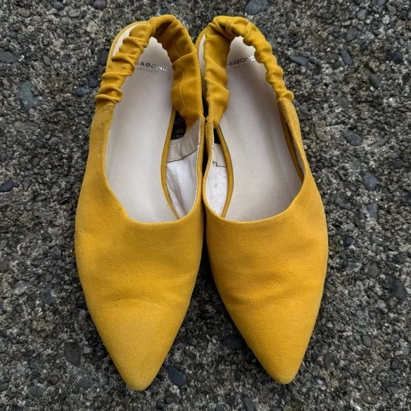 Vagabond Katlin Suede Slingback Mule in Yellow