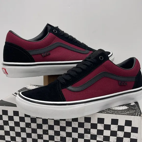 Vans Men’s Black and Burgundy Sneakers Skate Old Skool Port/BlackVN0A5FCB02Y