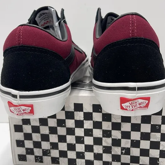 Vans Men’s Black and Burgundy Sneakers Skate Old Skool Port/BlackVN0A5FCB02Y