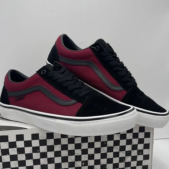 Vans Men’s Black and Burgundy Sneakers Skate Old Skool Port/BlackVN0A5FCB02Y