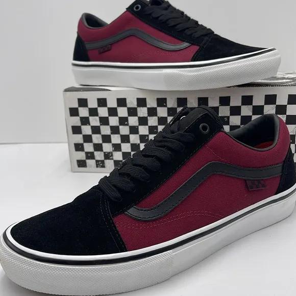 Vans Men’s Black and Burgundy Sneakers Skate Old Skool Port/BlackVN0A5FCB02Y