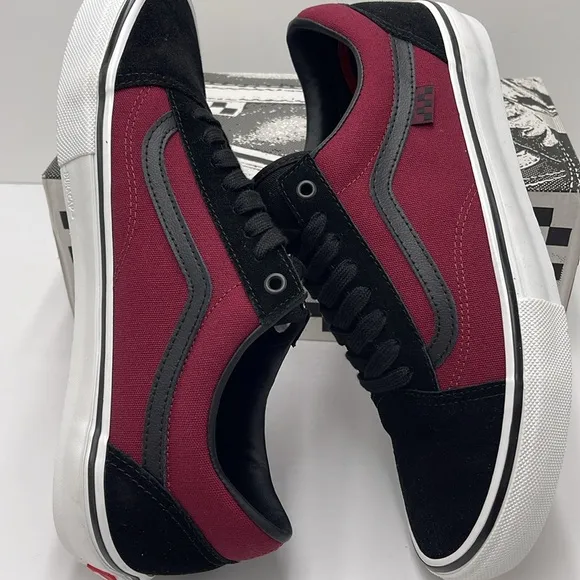 Vans Men’s Black and Burgundy Sneakers Skate Old Skool Port/BlackVN0A5FCB02Y