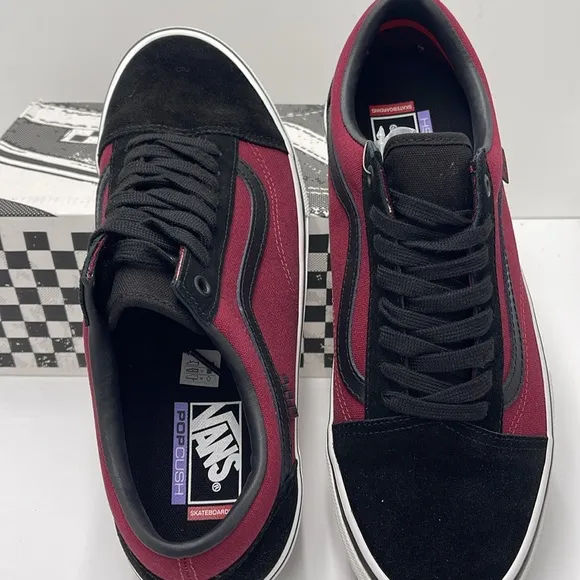 Vans Men’s Black and Burgundy Sneakers Skate Old Skool Port/BlackVN0A5FCB02Y