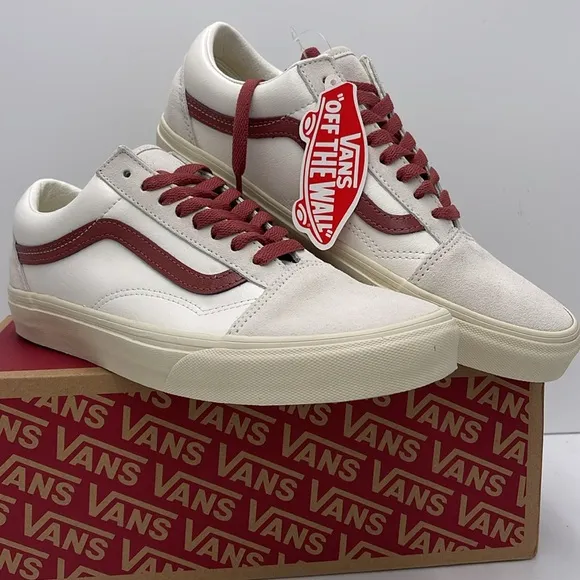 Vans Men’s White and Red Sneakers Old SkoolVintage Pop Marshmallow/VN0A4BW2R2S
