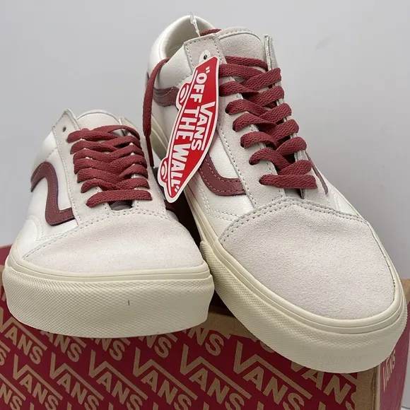 Vans Men’s White and Red Sneakers Old SkoolVintage Pop Marshmallow/VN0A4BW2R2S