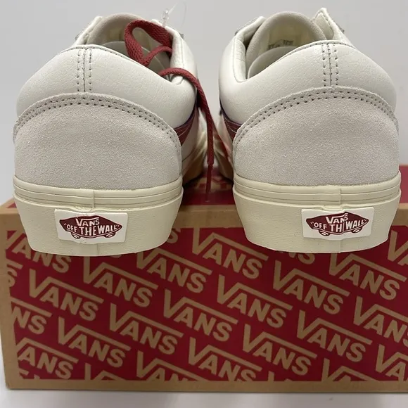 Vans Men’s White and Red Sneakers Old SkoolVintage Pop Marshmallow/VN0A4BW2R2S