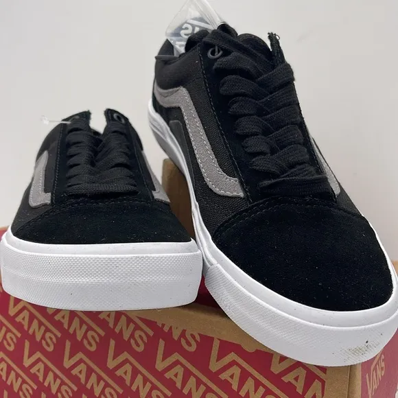 Vans WMNS Black and Gray Sneakers Bmx Old SkoolBlack/Gray/WhiteVN0A5JIP9BG