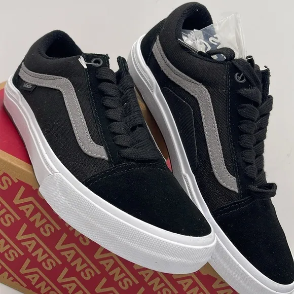 Vans WMNS Black and Gray Sneakers Bmx Old SkoolBlack/Gray/WhiteVN0A5JIP9BG