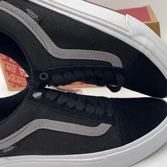Vans WMNS Black and Gray Sneakers Bmx Old SkoolBlack/Gray/WhiteVN0A5JIP9BG