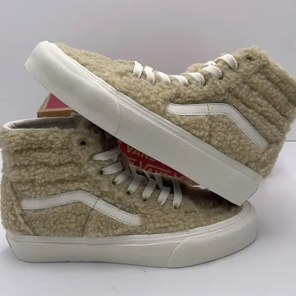 Vans WMNS Sk8-Hi Tapered Sneakers Sk8-Hi TaperedCozy Hug Mojave DesertSherpa