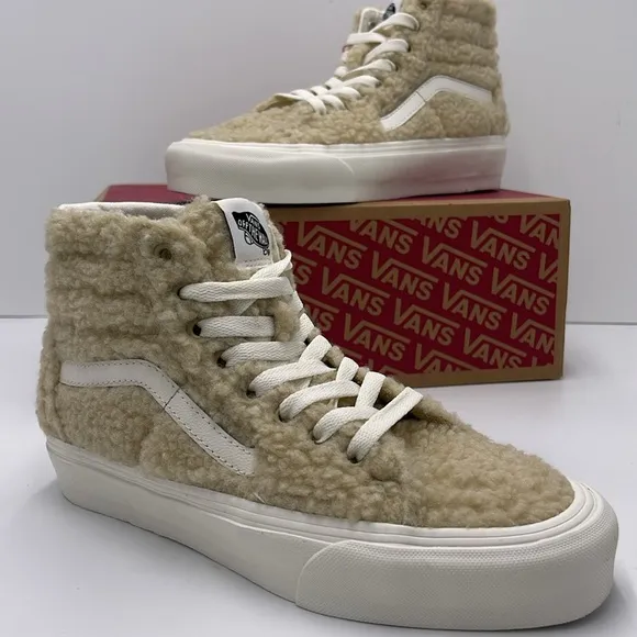 Vans WMNS Sk8-Hi Tapered Sneakers Sk8-Hi TaperedCozy Hug Mojave DesertSherpa