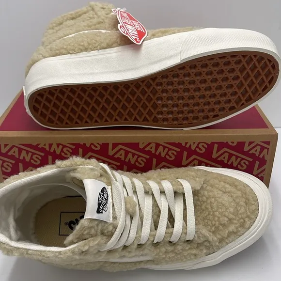 Vans WMNS Sk8-Hi Tapered Sneakers Sk8-Hi TaperedCozy Hug Mojave DesertSherpa