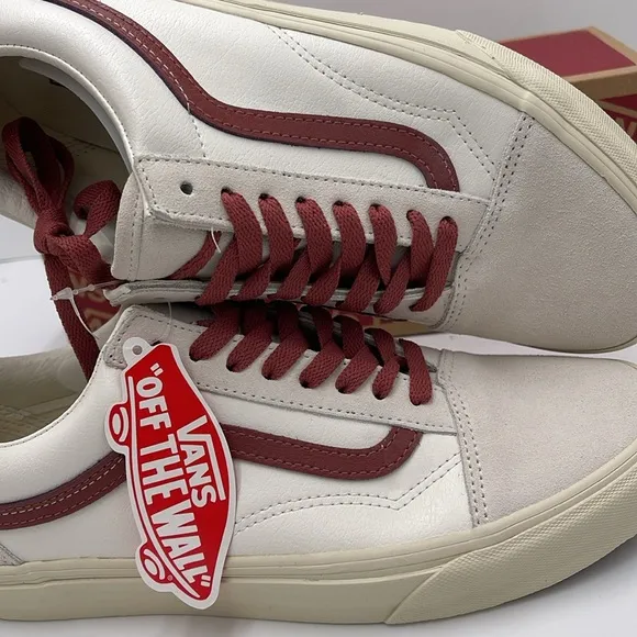 Vans WMNS White and Red Sneakers Old SkoolVintage Pop Marshmallow/TVN0A4BW2R2S