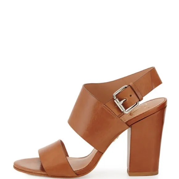VC Signature 'Debbey' Slingback Leather in Lumia