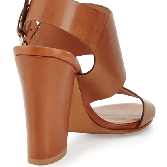 VC Signature 'Debbey' Slingback Leather in Lumia