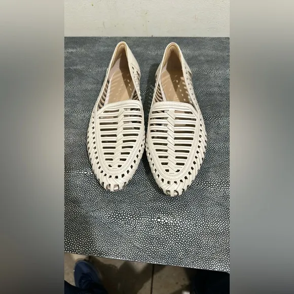 Veronica Beard Cream Leather Loafers with Woven Design