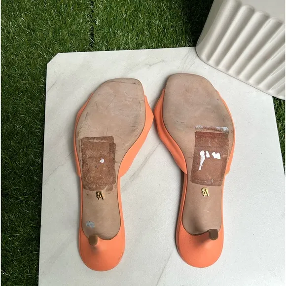 VERONICA BEARD Melli Apricot leather Sandal Size  6 women