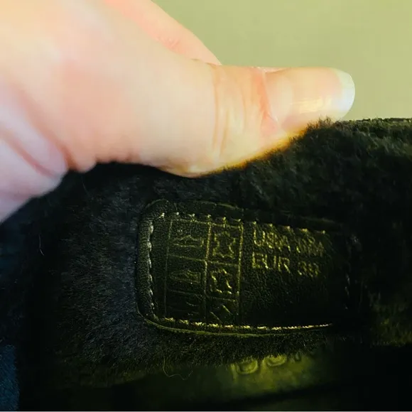 Vince Candice Suede Shearling Chukka Boot (Black)