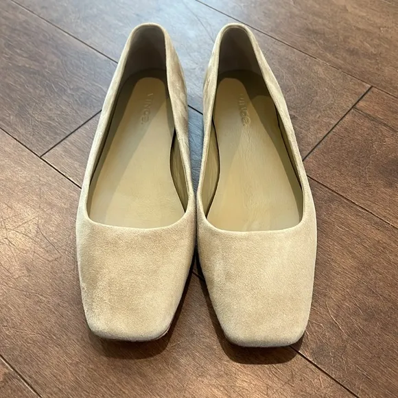 Vince Leah Square Toe Vero Cuoio Suede Ballet Flats size 38 / 7.5