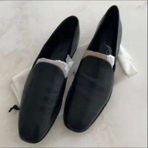 Vince NWT Women’s Paz Black Leather Loafers In Original Box-Size 8 1/2
