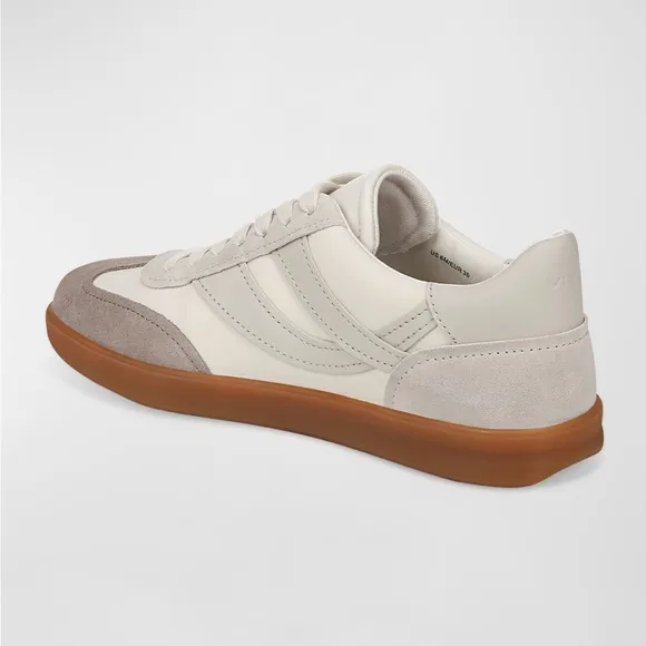 Vince Sneakers size 8