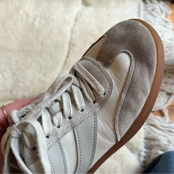 Vince Sneakers size 8