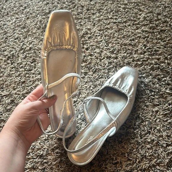 Vince Women's Venice Leather Slingback Flats Size 8.5