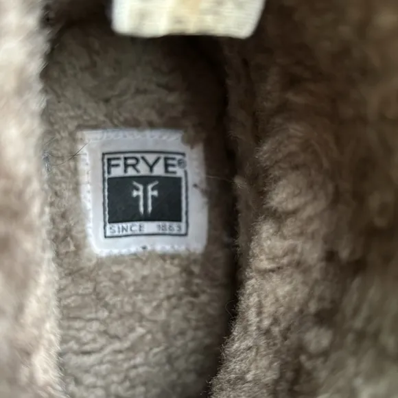 Vintage FRYE Shearling Veronica Duck Boots