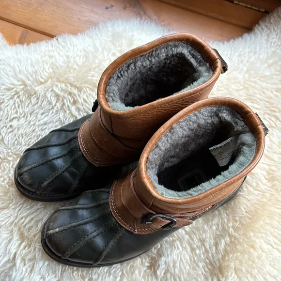 Vintage FRYE Shearling Veronica Duck Boots